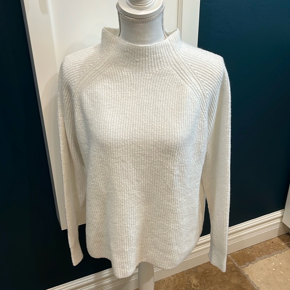 Halogen white funnel neck long sleeve sweater.